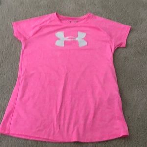 Athletic Under Armour Short Sleeve Tee